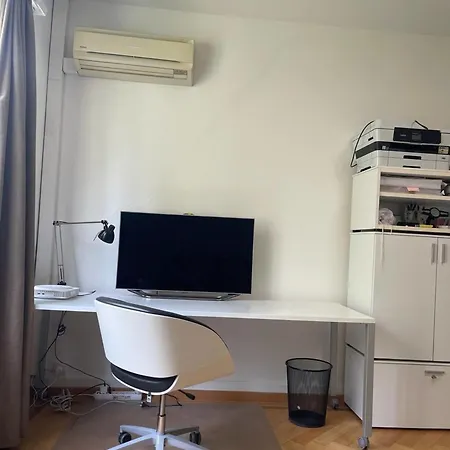 Schoenes Doppelzimmer, Zuerich-enge * Zúrich